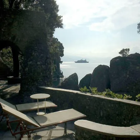 Piccolo מלון פורטופינו