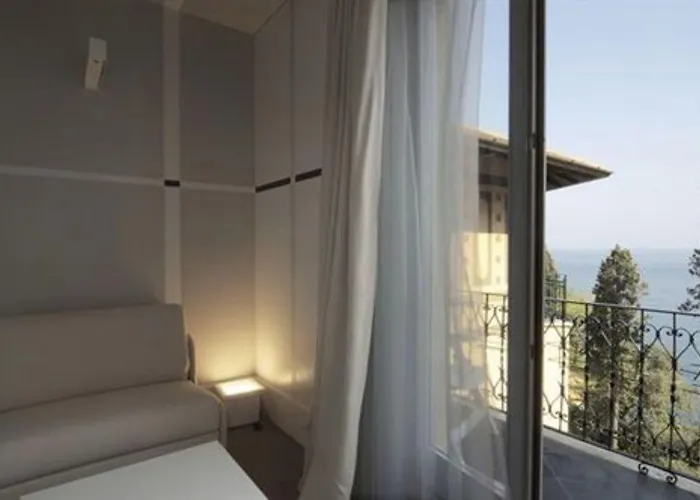 Hotell Piccolo 4*