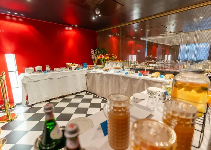 Hotell Piccolo 4*